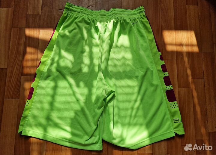 Баскетбольные шорты Nike Elite Stripe