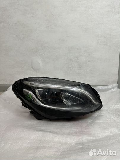 Фара правая mercedes B-class w246