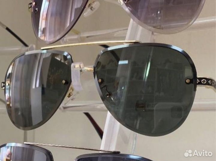 Солнцезащитные очки