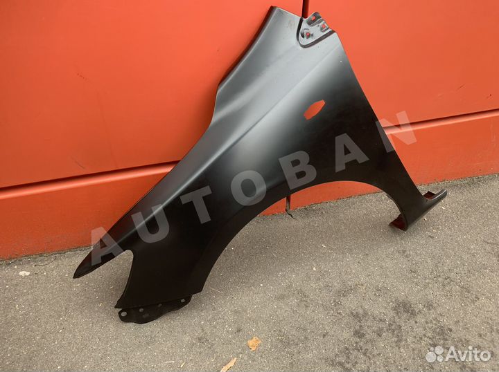 Крыло левое Toyota Corolla 10 E150 2007-2013