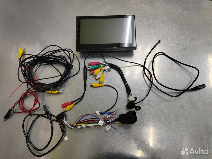 Автомагнитола Toyota Avensis II 2003-2008