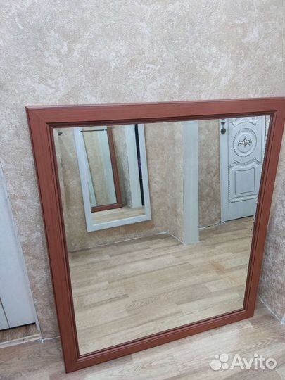 Зеркало настенное