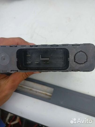 Стабилизатор напряжения audi a4 b8