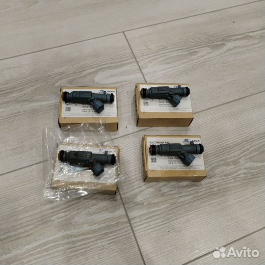 Топливная форсунка для Киа Оптима 2.4 35310-2G300