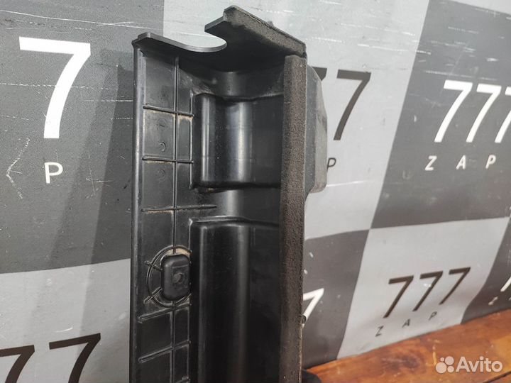 Дефлектор радиатора левый Hyundai Solaris 2 (HCR)