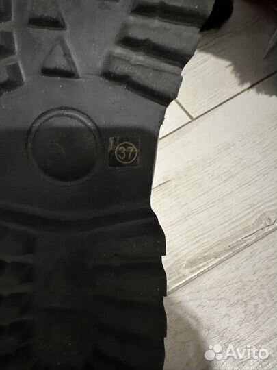 Лоферы женские