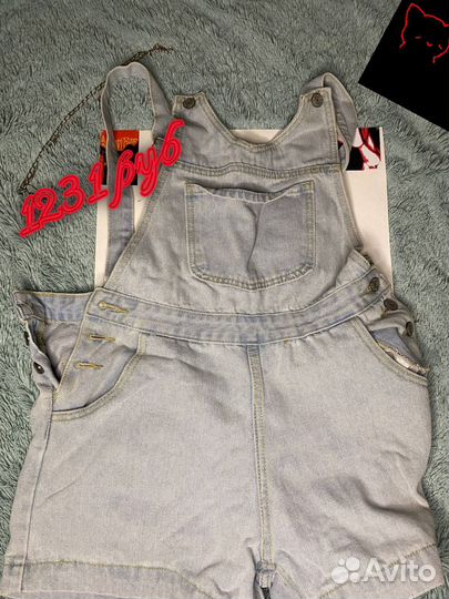 Джинсовый комбинезон