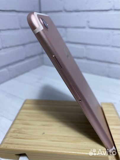 iPhone 7, 32 ГБ