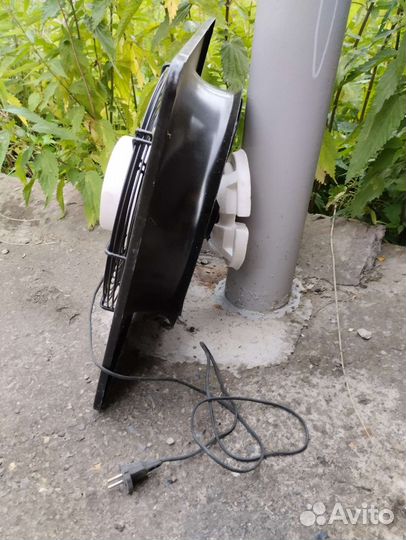 Вентилятор вытяжной, совершенно новый