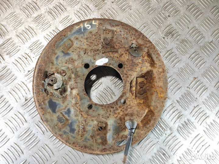 Щит опорный Ford Focus 2005-2008