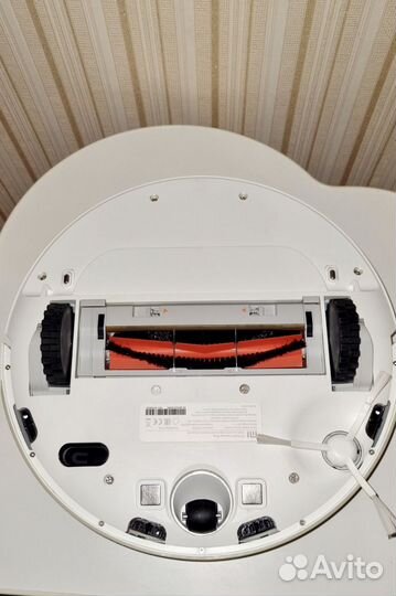 Xiaomi Робот-пылесос Mi Robot Vacuum Mop RU SKV409