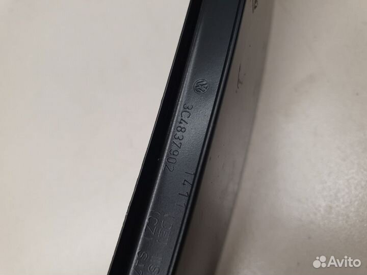 Накладка рамки двери передней правой Volkswagen Passat B7 2011-2015