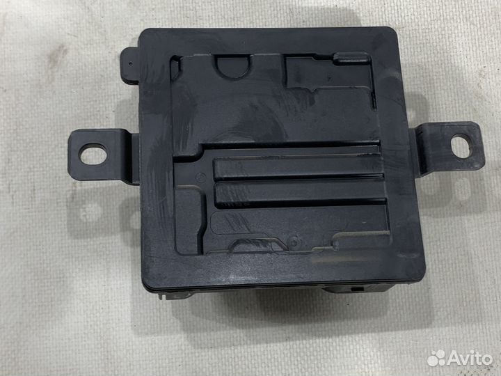 Встроенный модуль питания BMW X6 F16