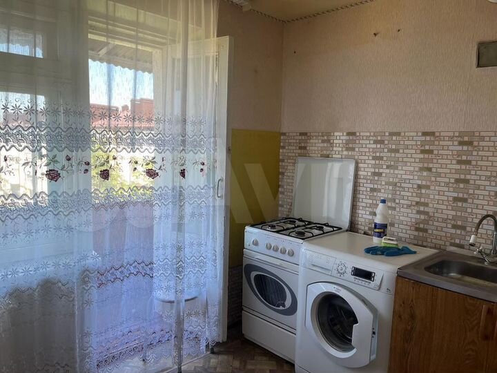 3-к. квартира, 80 м², 5/5 эт.