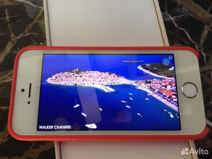 iPhone SE, 128 ГБ
