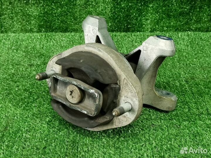 Опора кпп задняя Audi A4 B7 BFB 1.8T