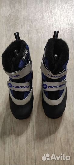 Лыжные ботинки детские 37 размера
