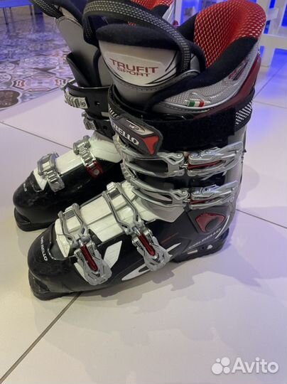 Горнолыжные ботинки dalbello