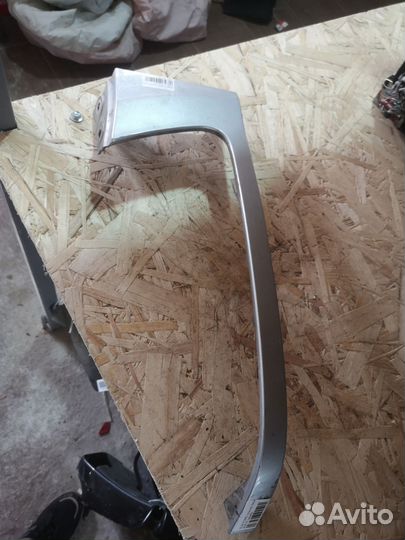 Планка под фару Subaru Forester SG5 правая