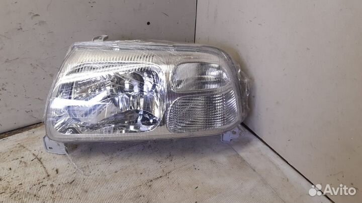 Фара левая Suzuki Vitara
