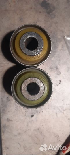 Сайлентблоки зад подвески Mazda Mpv