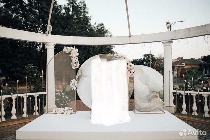 Свадебная арка для выездной регистрации