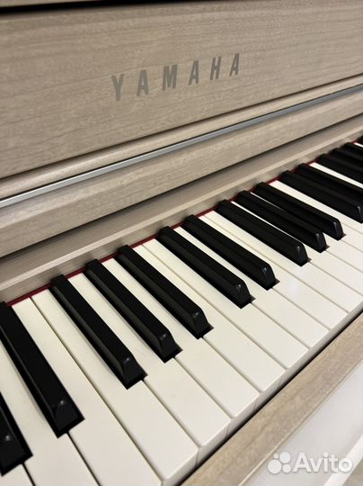 Цифровое пианино Yamaha clavinova clp 735