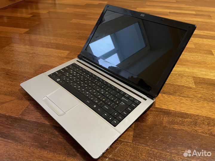 Ноутбук ICL raybook si142