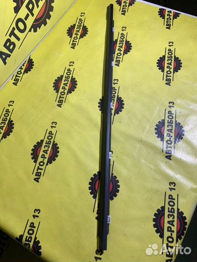 Молдинг стекла передний левый Kia Rio 4 FB G4FG