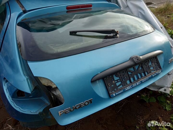 Дверь Пежо Peugeot 206