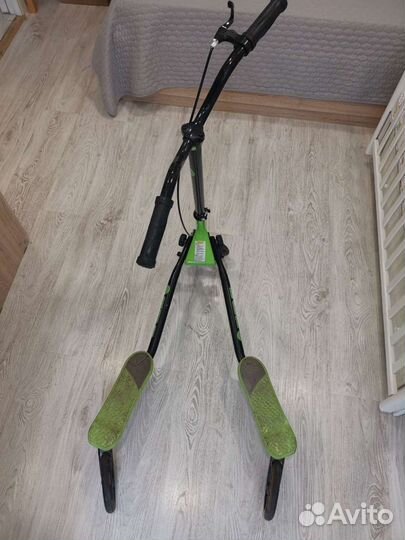 Самокат трехколесный бу