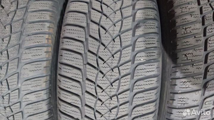 Goodyear UltraGrip Performance 2 235/45 R17 97V