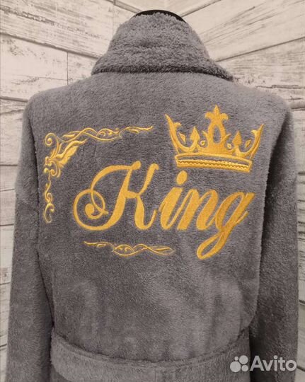 Махровый халат с вышивкой р48-50