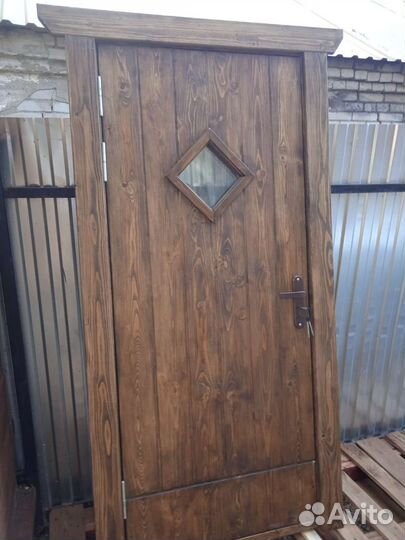 Двери, садовый декор