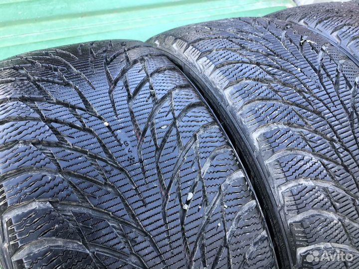 Nokian Tyres Hakkapeliitta R2 245/40 R18 97R