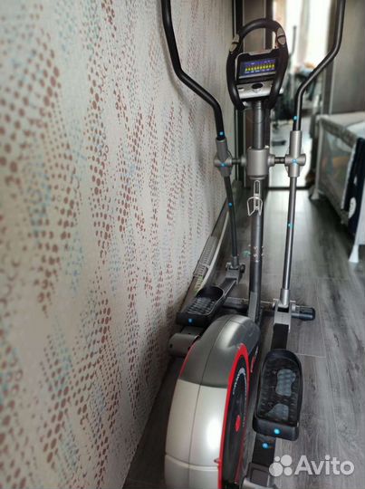 Эллиптический тренажер cardiopower e250