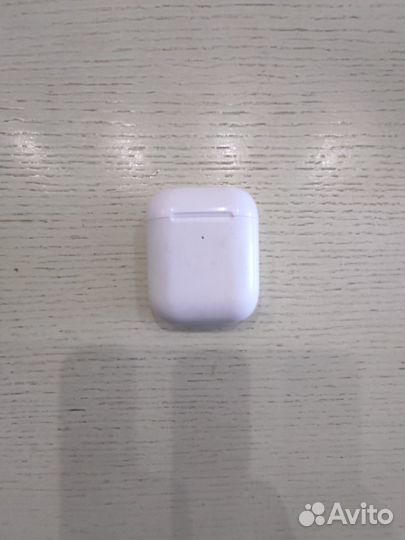 Зарядный бокс футляр для наушников Apple AirPods 1