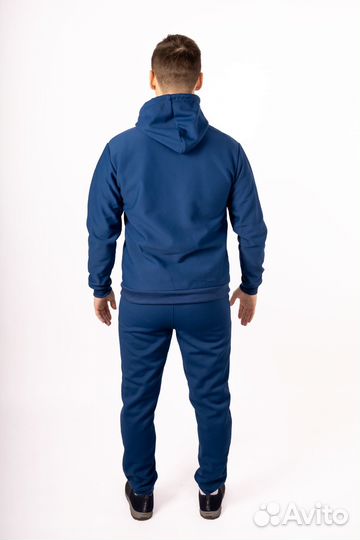 Продам новый утеплённый спортивный костюм