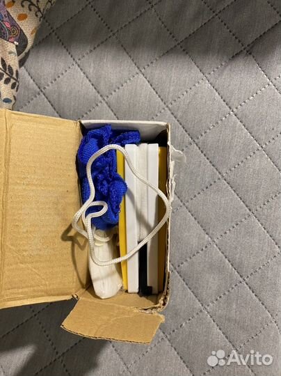 Магнитная щетка для мытья окон