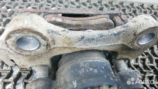 Суппорт тормозной задний правый mercedes benz E-cl