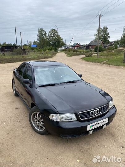 Audi A4 1.8 МТ, 1995, 398 000 км