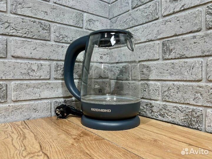 Чайник Redmond RK-G185