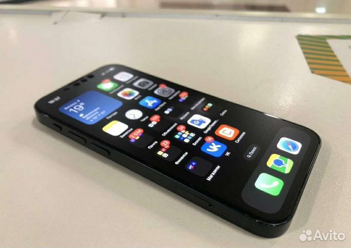 Телефон iPhone 13 mini