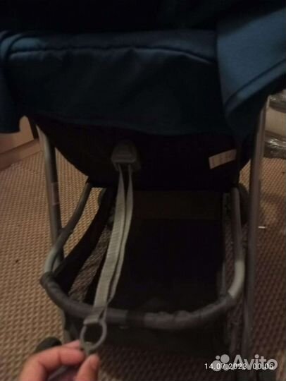 Прогулочная коляска трость