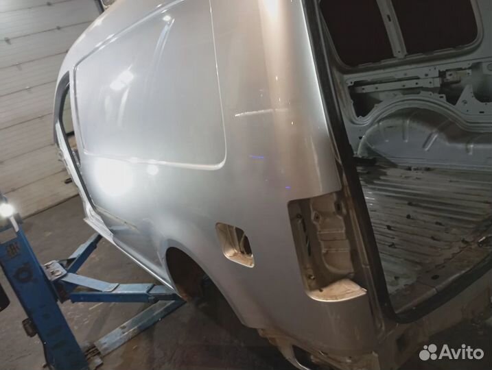 Крыло заднее левое Volkswagen Caddy (2k)