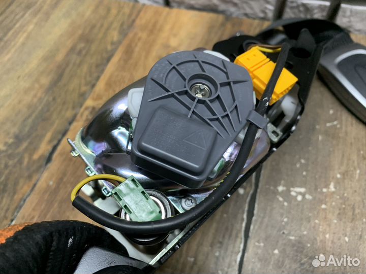 Mercedes Benz S W222 Ремень безопасности передний