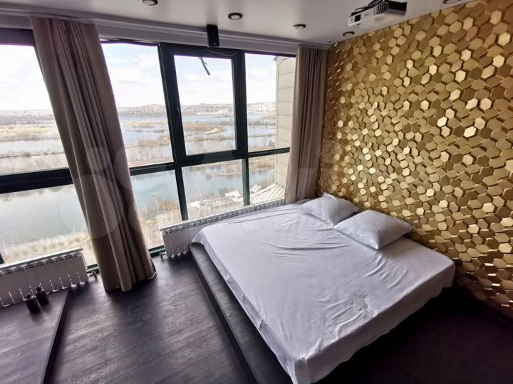 2-к. квартира, 82,1 м², 12/12 эт.