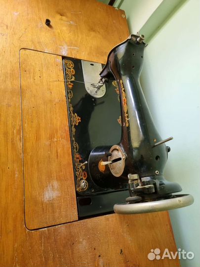 Швейная машина пмз им.Калинина