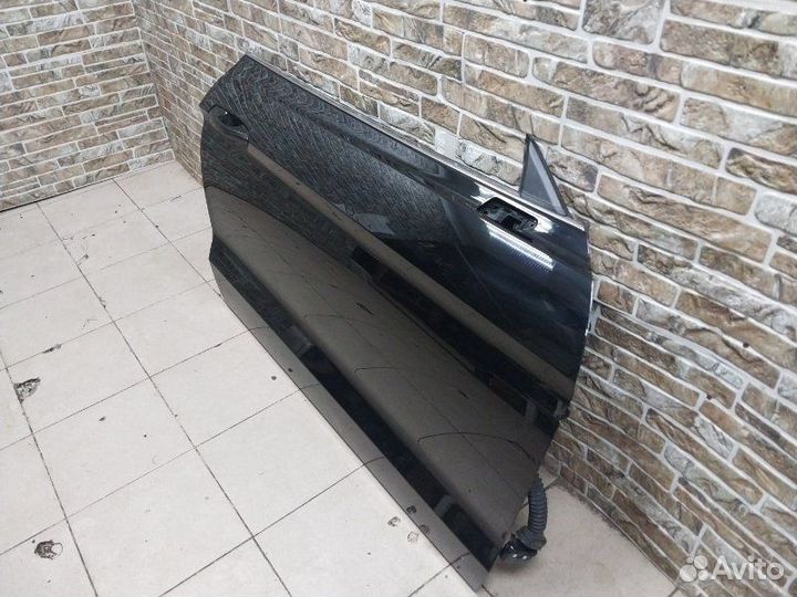 Дверь передняя правая Ford Mustang