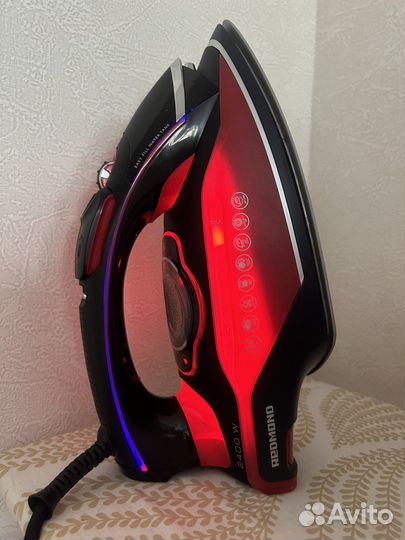 Утюг redmond